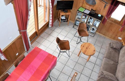 Pralognan-la-Vanoise Apartment | Duplex Confortable à Pralognan-la-Vanoise avec Wifi et Terrasse Sud, à 400m des Commerces - FR-1-464-56