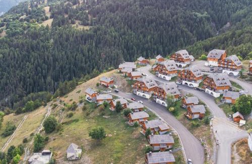 Pra Loup Apartment | Duplex cosy 6 pers avec balcon, parking et casier à ski à Pra Loup - FR-1-504-144