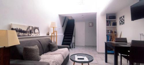 Quartier Administrations Apartment | Duplex Denim