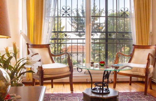 Cigli Apartment | Duplex Detached House with Garden in Izmir