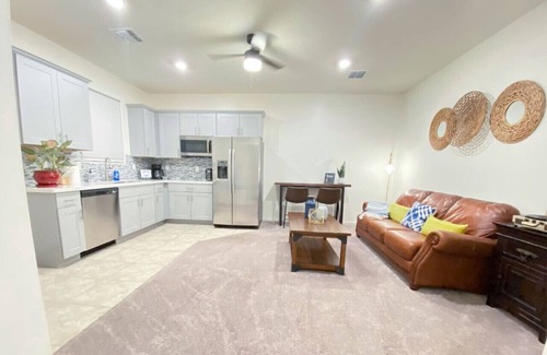 Casas Adobes Condo | Duplex/Home/1 BR 1 BA/Kitchen/Great Views