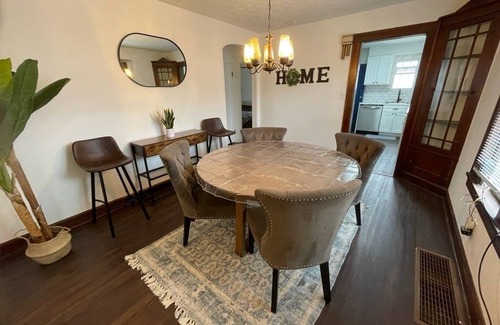 Parma House | Duplex home away from home