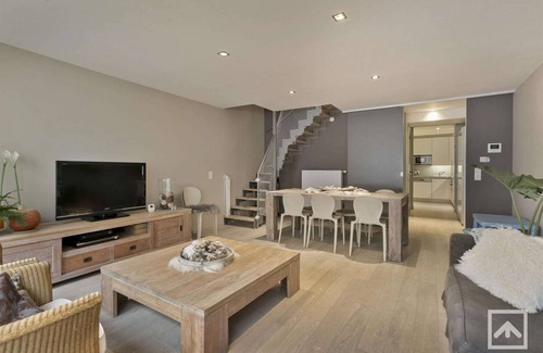 Blankenberge Apartment | Duplex in Blankenberge steps from Seafront