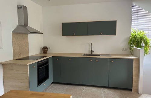 Peypin-d'Aigues Apartment | Duplex in old barn
