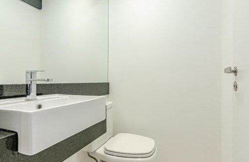 Matriz Apartment | Duplex Incrível, 2 Quartos, varanda, 2 vagas Batel by UROOMS