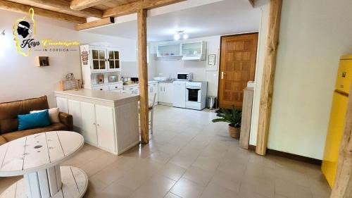 Sainte-Lucie-de-Porto-Vecchio House | Duplex Jardin plage de Pinarello à pied
