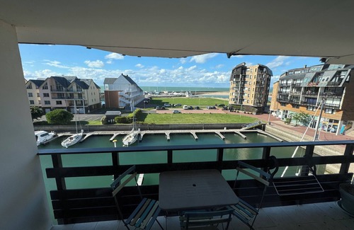 Deauville City Centre Apartment | Duplex just steps from the city center featuring a balcony and panoramic views
