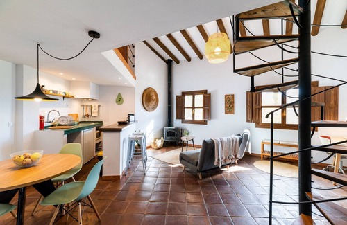 Niguelas Bed & Breakfast | Duplex loft in nature with garden and pool