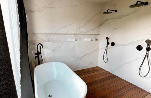 Anse Marcel Apartment | Duplex luxueux avec jacuzzi privé et vue mer à Saint-Martin - FR-1-734-64