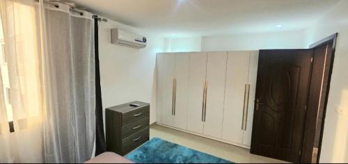 Les Almadies Apartment | Duplex Meridien president King Fadh Almadies Senegal