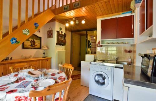 Bernex Apartment | Duplex montagnard cosy pour 6, près des pistes, équipé et confortable à Bernex - FR-1-498-31