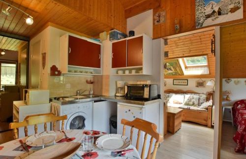 Bernex Apartment | Duplex montagnard cosy pour 6, près des pistes, équipé et confortable à Bernex - FR-1-498-31