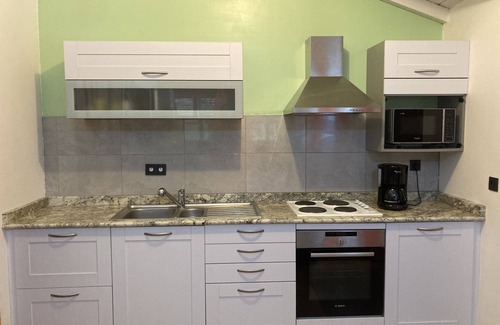 Malendure Apartment | Duplex on the small beach of the Cousteau reserve with sea access