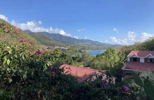 Malendure Apartment | Duplex on the small beach of the Cousteau reserve with sea access