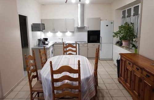 Lorcy Apartment | Duplex paisible avec jardin privé, proche Montargis et Pithiviers, idéal pour couple ou pro