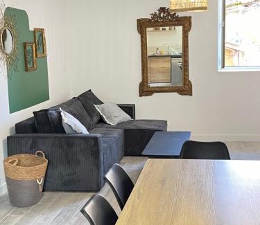 Trevoux Apartment | Duplex proche bord de Saône