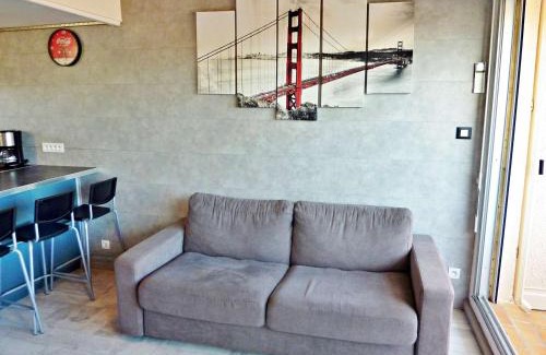 Marseillan Plage Apartment | Duplex rénové avec clim, terrasse et parking à Marseillan - FR-1-387-162