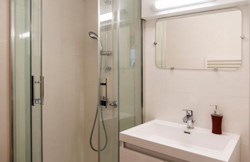 Haie Vigne Apartment | Duplex sur cour, Rue Caponière