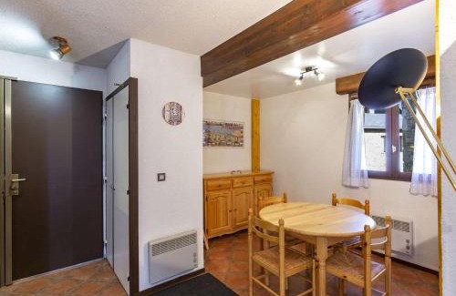 Esquieze-Sere Apartment | Duplex T3 à Esquièze-Sère, balcon, wifi et parking - FR-1-402-128