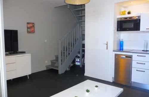 Le Barcares Apartment | Duplex T3 avec Clim et Parking à 50m de la Plage - FR-1-782-41