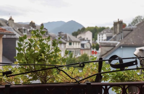Bagneres-de-Bigorre Apartment | Duplex with terrace