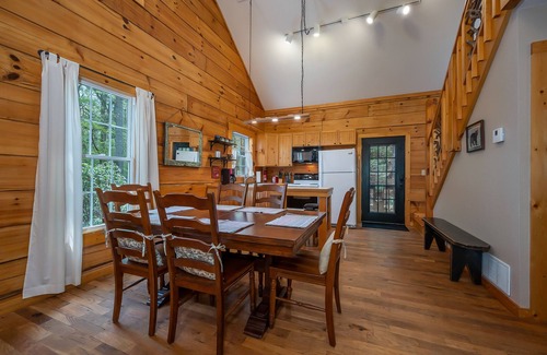 Hendersonville Cabin | DuPont Forest Cabin-Close to Trails and Waterfalls!