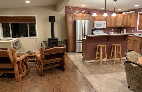 Dupuyer House | Dupuyer Creek House on 10 acres