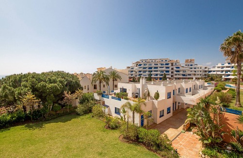 Castillo de Sabinillas Apartment | Duquesa Suites and Gardens 306