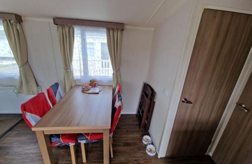 West Lulworth Resort | Durdlee Door, D27, Main Rd, West Lulworth, Wareham BH20 5PU