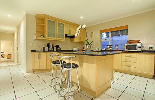 West Beach House | Durham Close 31 - Four Bedroom House, Sleeps 8