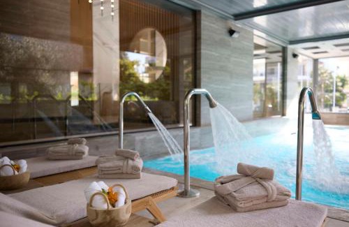 Glyfada Hotel | Dusit Suites Hotel Athens