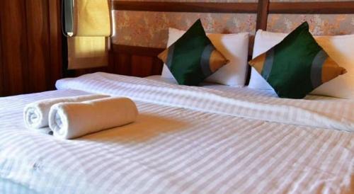 Nong Nam Daeng Resort | Dusit Talai Resort