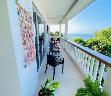 Glacis Villa | Dusk To Dawn