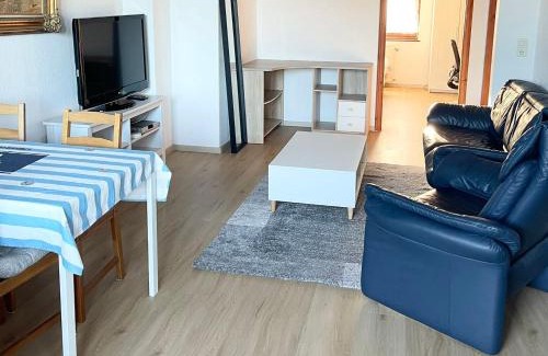 Unterrath Villa | Düsseldorf Messe, 2-bedroom Duplex Apartment with Terrace and Garden
