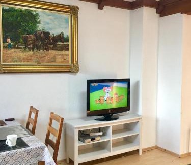Unterrath Villa | Düsseldorf Messe, 2-bedroom Duplex Apartment with Terrace and Garden