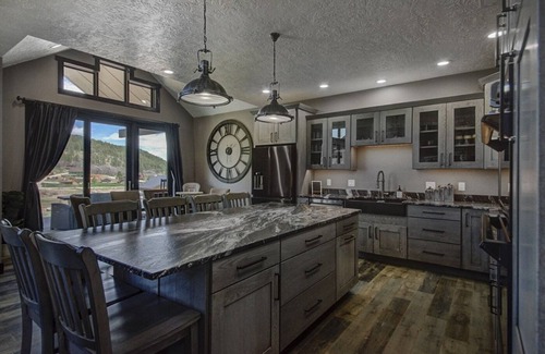 Sturgis Cabin | Dusty Diamond-New build, private hot tub, 4 miles to Sturgis & 5 miles to Deadwood!