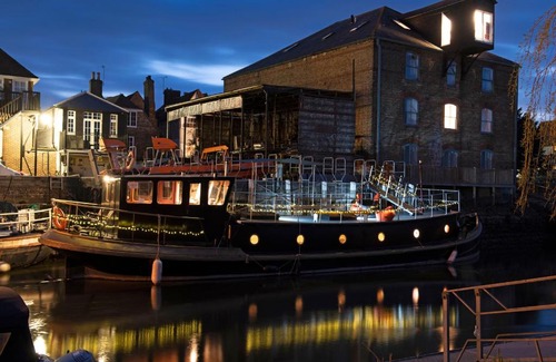 Sandwich Boat Rental | Dutch Barge, Fisherman's Wharf, Sandwich
