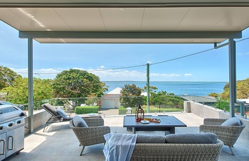 Nelson Bay House | Dutchie's Sand & Sea Beach House - easy walk to the beach