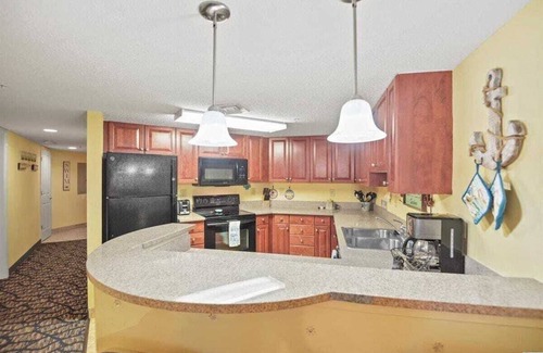Myrtle Beach Condo | DV251 · Beachfront Bliss: 2-BR Deluxe Condo, 2 Balconies