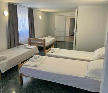 Tuzla Canton Hotel | Dvorac Kastel