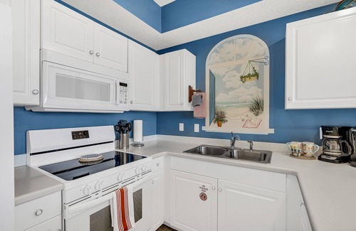 Fort Walton Beach Condo | DW Gulf 615- DIRECT OCEAN VIEW- FREE BEACH SERVICE-TOP FLOOR (6th)-RELAX & ENJOY