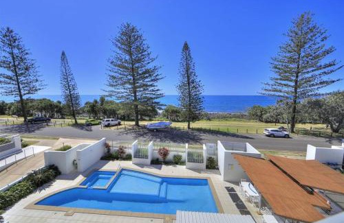 Bargara Apartment | Dwell @ 22, Oceanfront Apartment