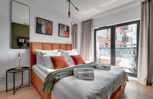 Old Town Apartment | Dwie Motławy Riverside & City Center by Downtown Apartments