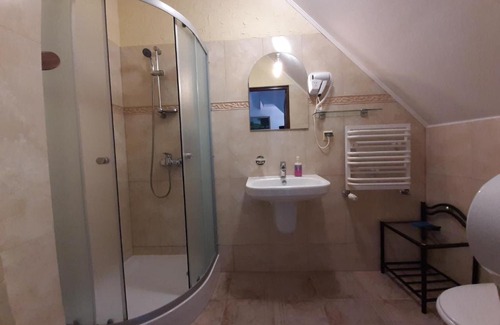 Orlinki Bed & Breakfast | Dworek Bursztynowe Piaski