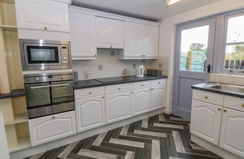 Edern Cottage | DWYROS, pet friendly, character holiday cottage in Morfa Nefyn