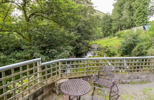 Mawddwy Cottage | DYFI COTTAGE, pet friendly, character holiday cottage in Dolgellau