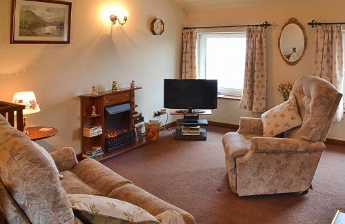 Worton House | Dyke Heads Stable