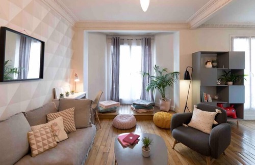 Le Kremlin-Bicetre Apartment | DYNAMIC HOUSE * 2 bdr - 1 ba - Aircon - Balcony - Metro