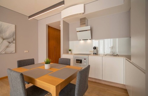 Centrs Apartment | Dzirnavu luxury apartment with balcony