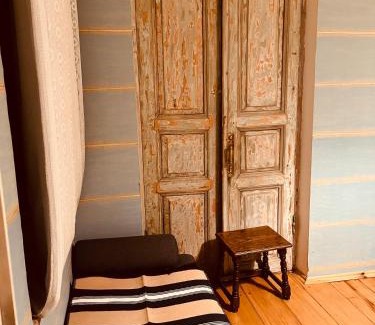 Telavi House | Dzveli Galavani -Old Wall